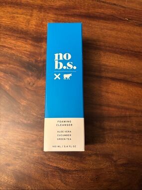 Blue Foaming Cleanser with Aloe Vera, Cucumber & Green Tea